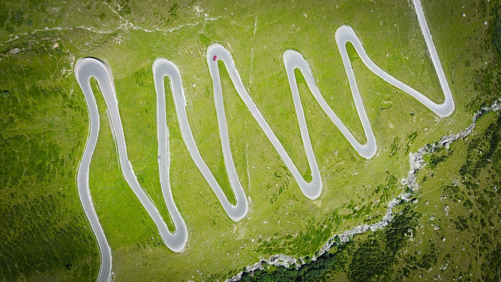 Zigzag Quotes: Why Success Rarely Follows a Straight Line